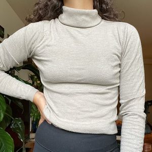 Vintage turtleneck